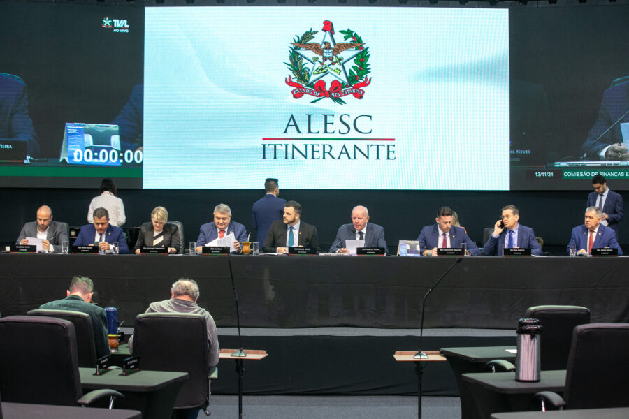 Comissão de Finanças e Tributação se reuniu na manhã desta quarta (13), em Lages