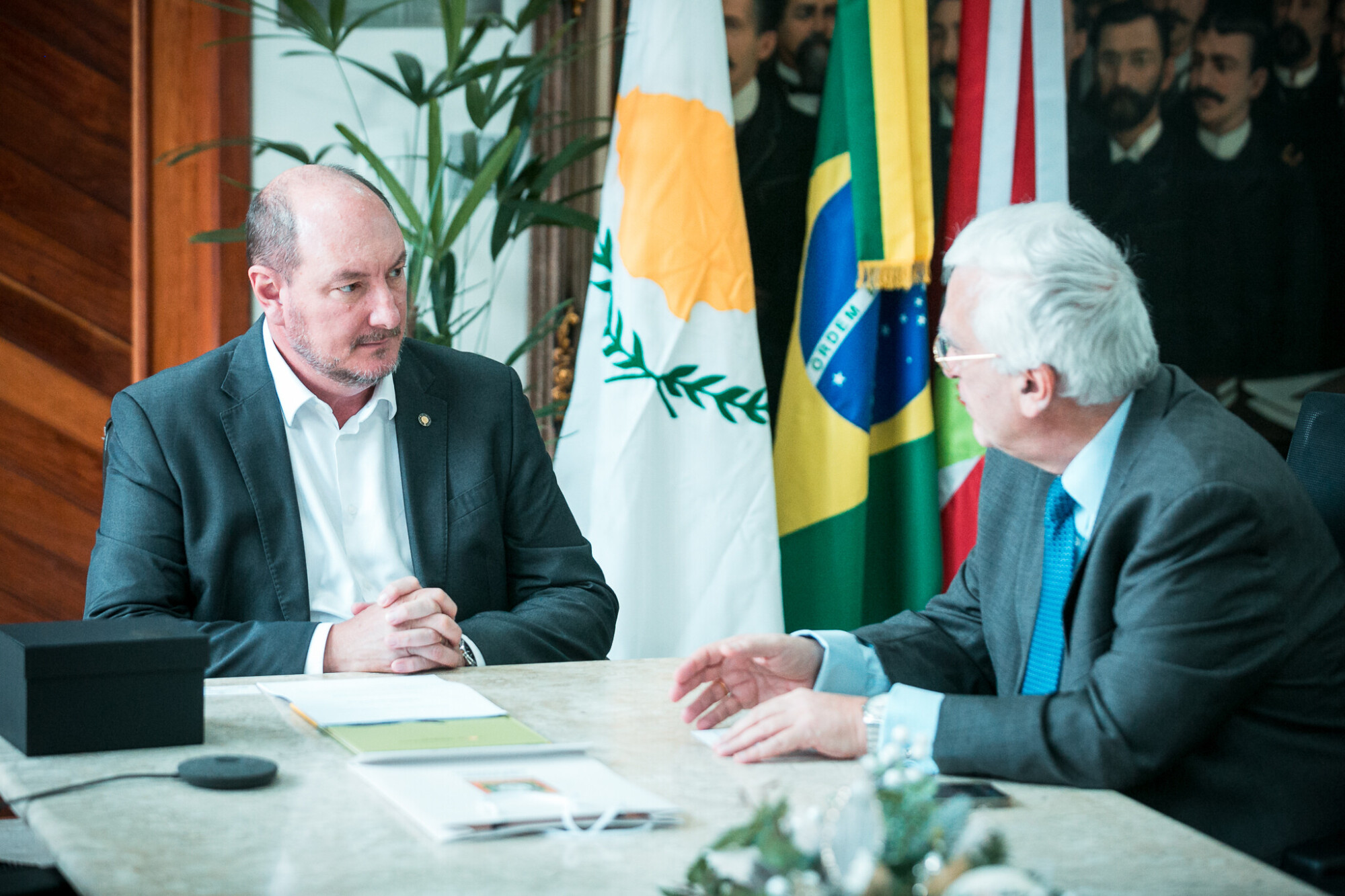 - Deputado Mauro de Nadal (MDB) 	
- Vasilios Philippou - Embaixador do Chipre