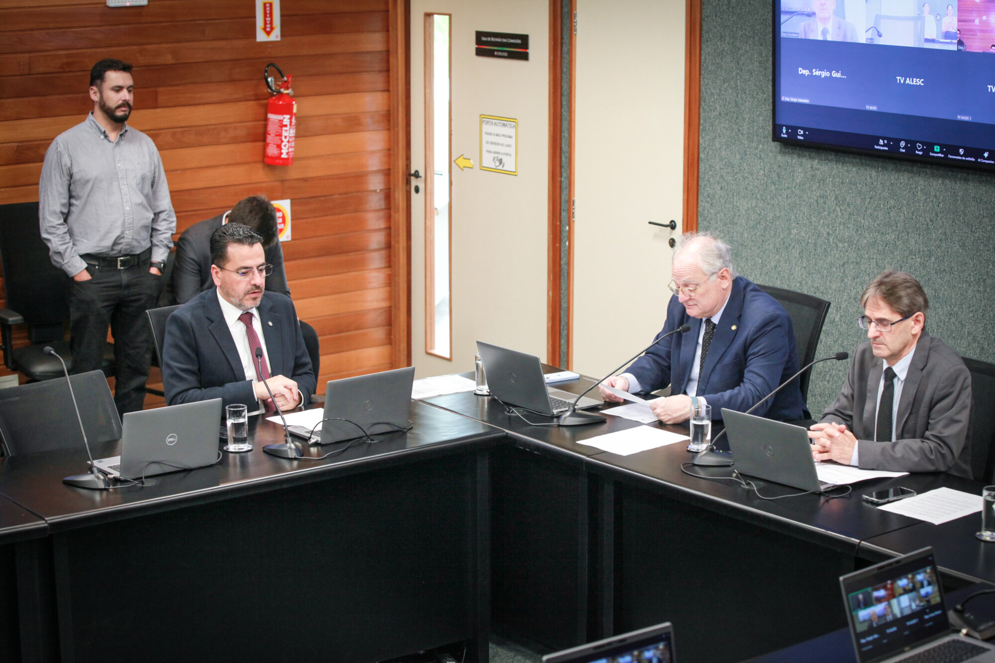 - Deputado Soratto (PL)
 - Deputado Dr. Vicente Caropreso (PSDB) 
 - Deputado Neodi Saretta (PT)