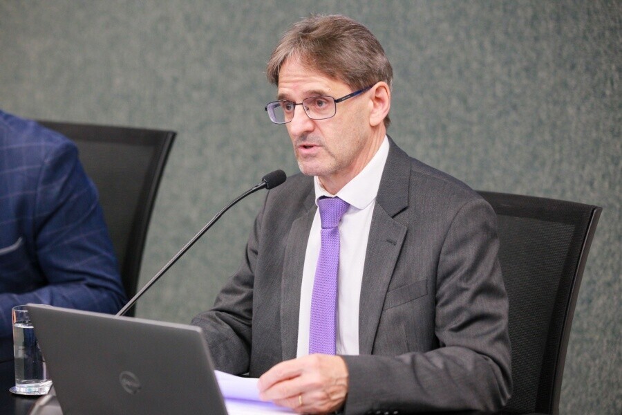 Deputado Neodi Saretta.