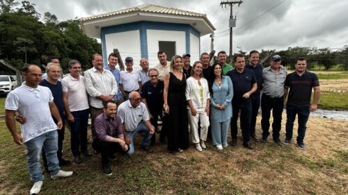 Em Pedras Grandes, Minotto conhece empreendimento com investimento previsto de R$ 50 milhões