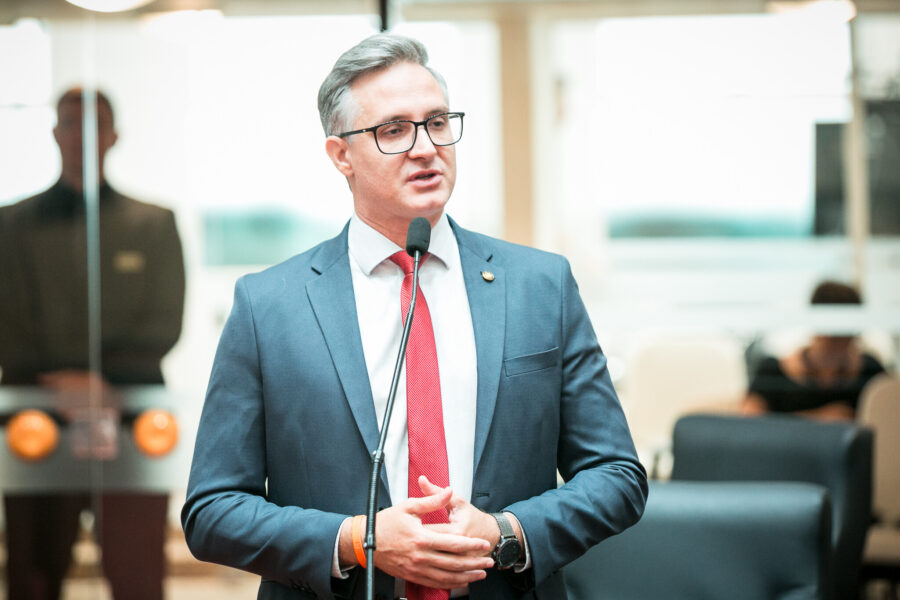 Deputado Matheus Cadorin.