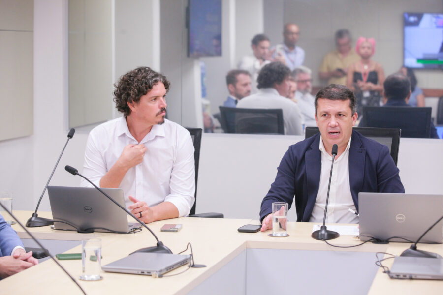 Deputados Marquito e Camilo Martins.