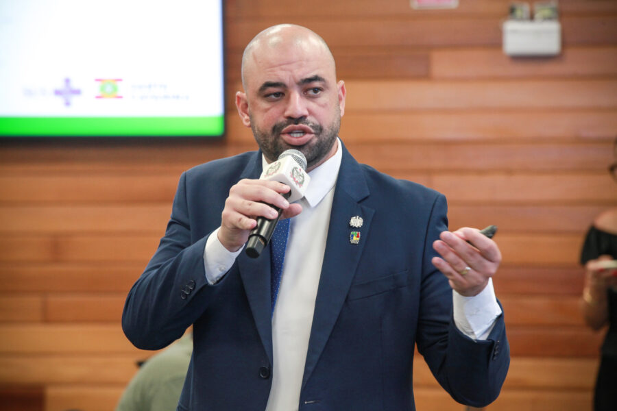 Secretário de Estado da Saúde, Diogo Demarchi.