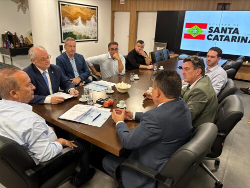 Governador garante apoio a projetos de Schroeder e Guaramirim