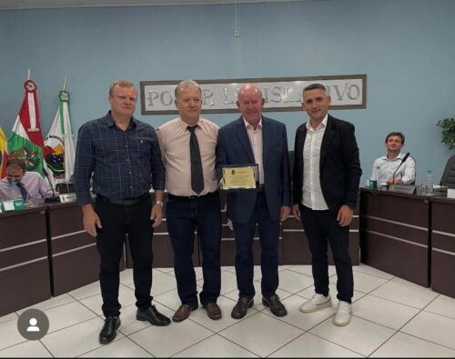 Marcos Vieira recebeu título de cidadão honorário de Saudades