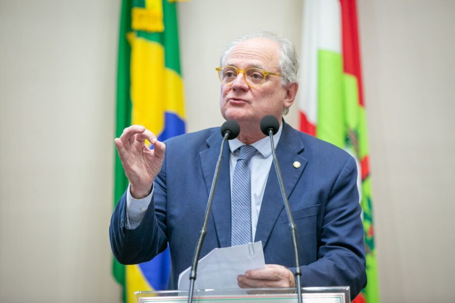 Deputado Dr. Vicente Caropreso.