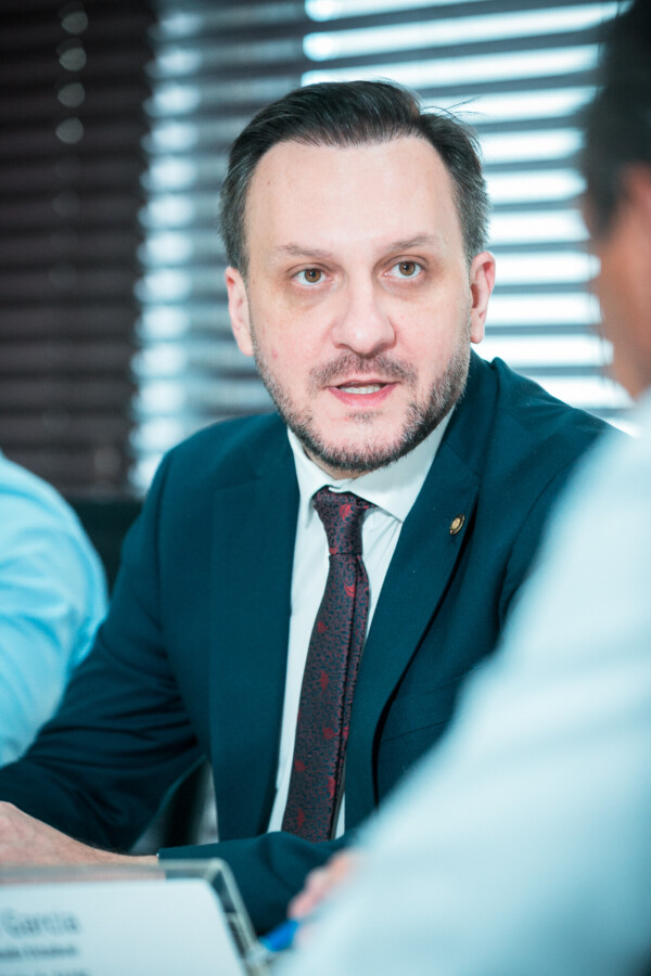 - Deputado Pepê Collaço (PP)