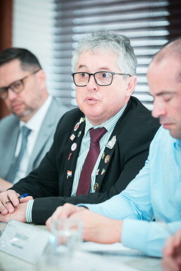 - Deputado Tiago Zilli (MDB)