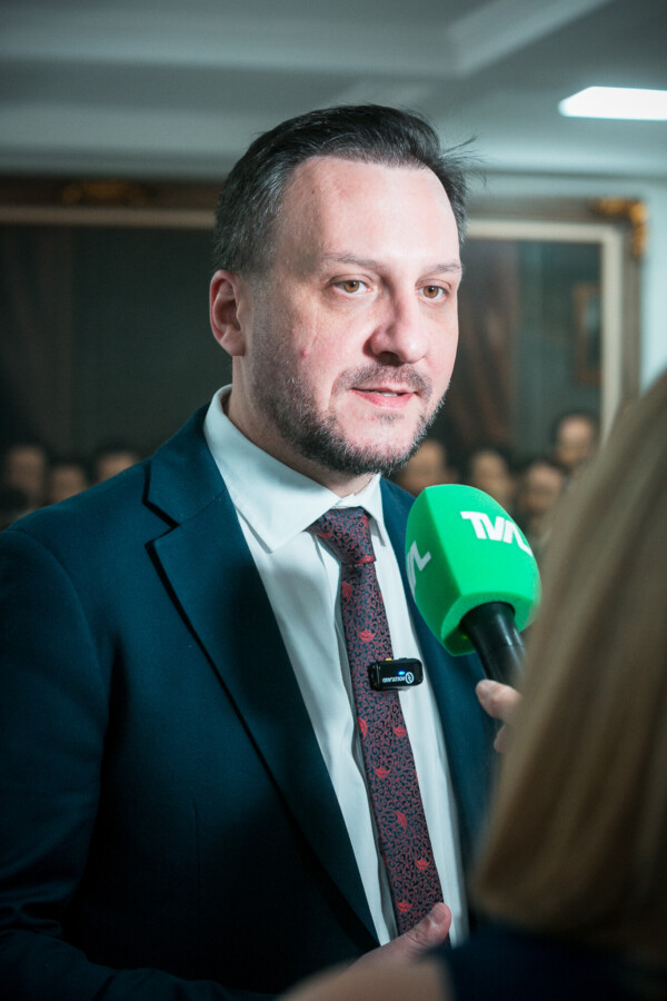 - Deputado Pepê Collaço (PP)