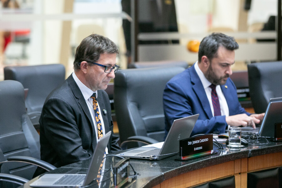 - Deputado Junior Cardoso (PRD) - Deputado Marcius Machado (PL)