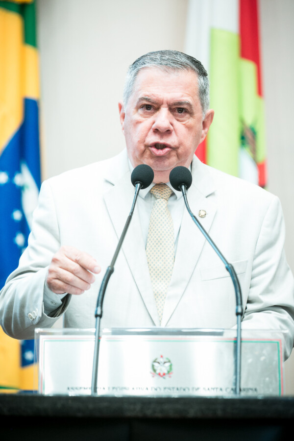 - Deputado Mário Motta (PSD)