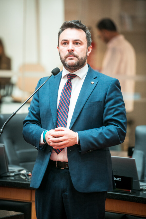 - Deputado Marcius Machado (PL)