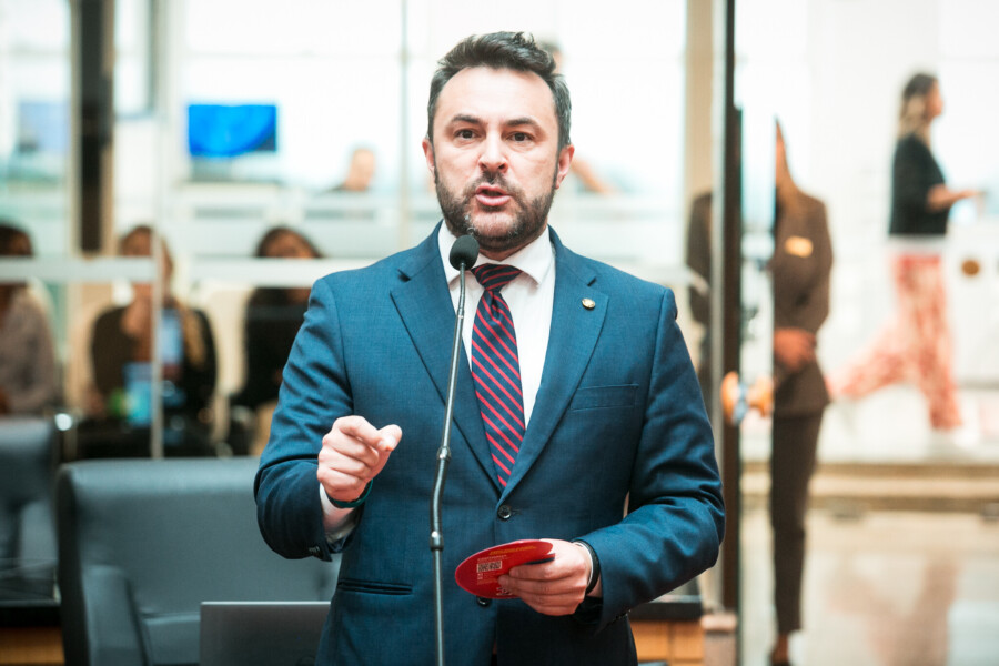 - Deputado Marcius Machado (PL)