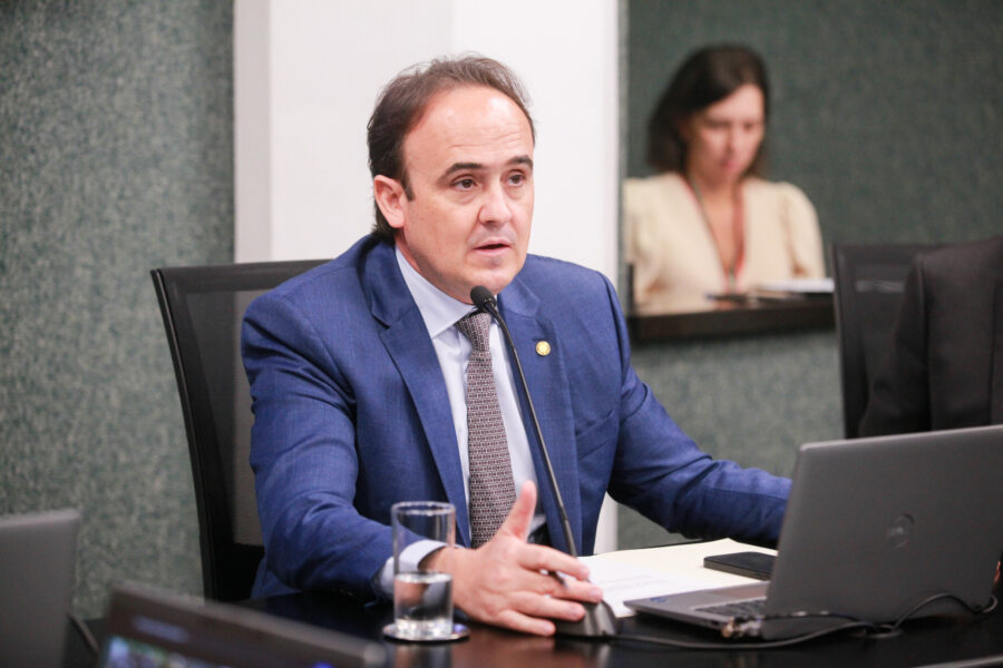 Deputado Carlos Humberto