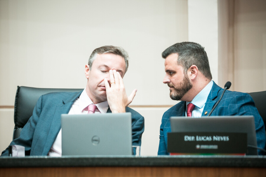 - Deputado Napoleão Bernardes (PSD) 	
 - Deputado Lucas Neves (Podemos)