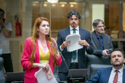 - Deputada Ana Campagnolo (PL)
 - Deputado Marquito (PSOL)