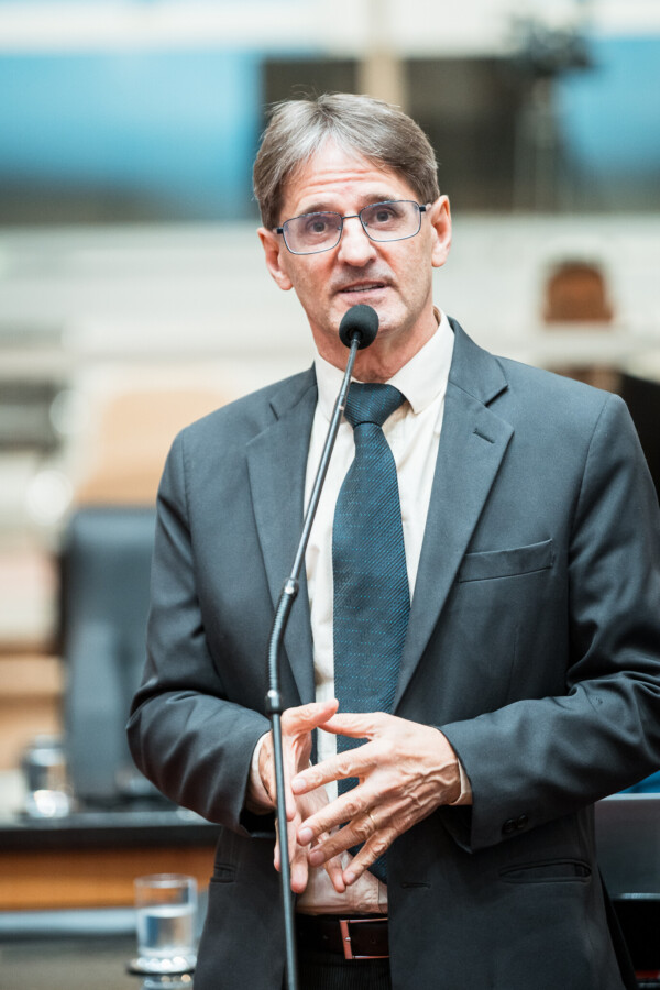 - Deputado Neodi Saretta (PT)