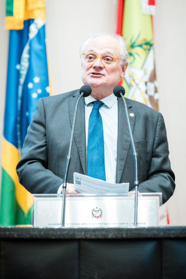 - Deputado Dr. Vicente Caropreso (PSDB)