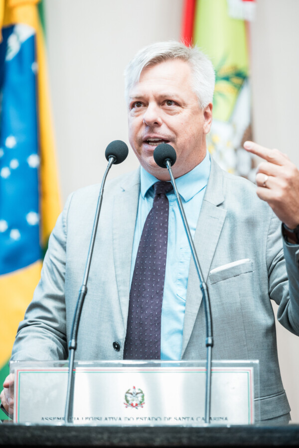 - Deputado Fabiano da Luz (PT)