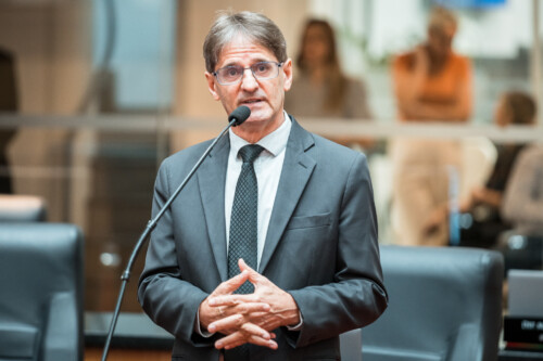 - Deputado Neodi Saretta (PT)