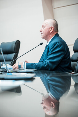 - Deputado Oscar Gutz (PL)