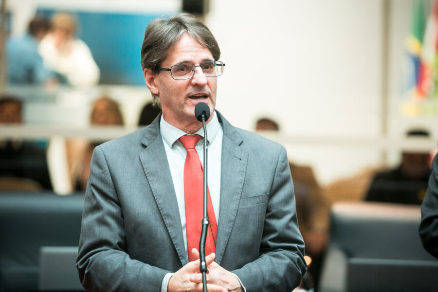 Deputado Neodi Saretta