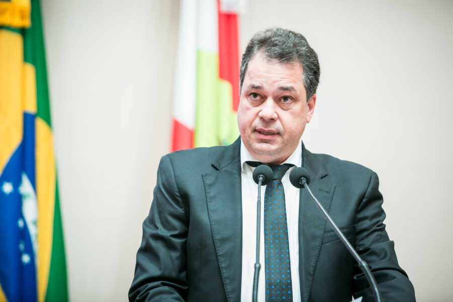 Deputado Rodrigo Minotto.