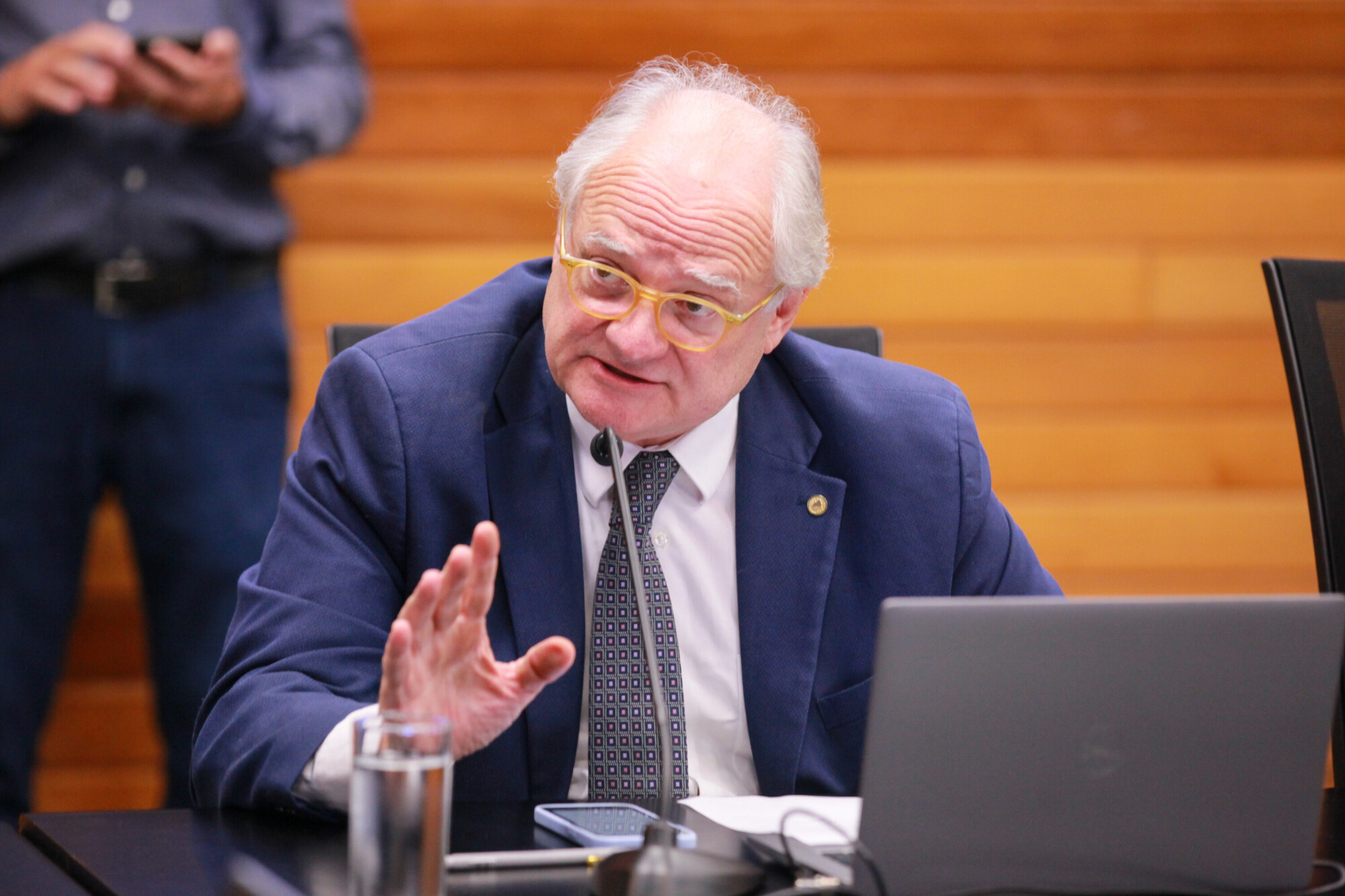- Deputado Dr. Vicente Caropreso (PSDB)