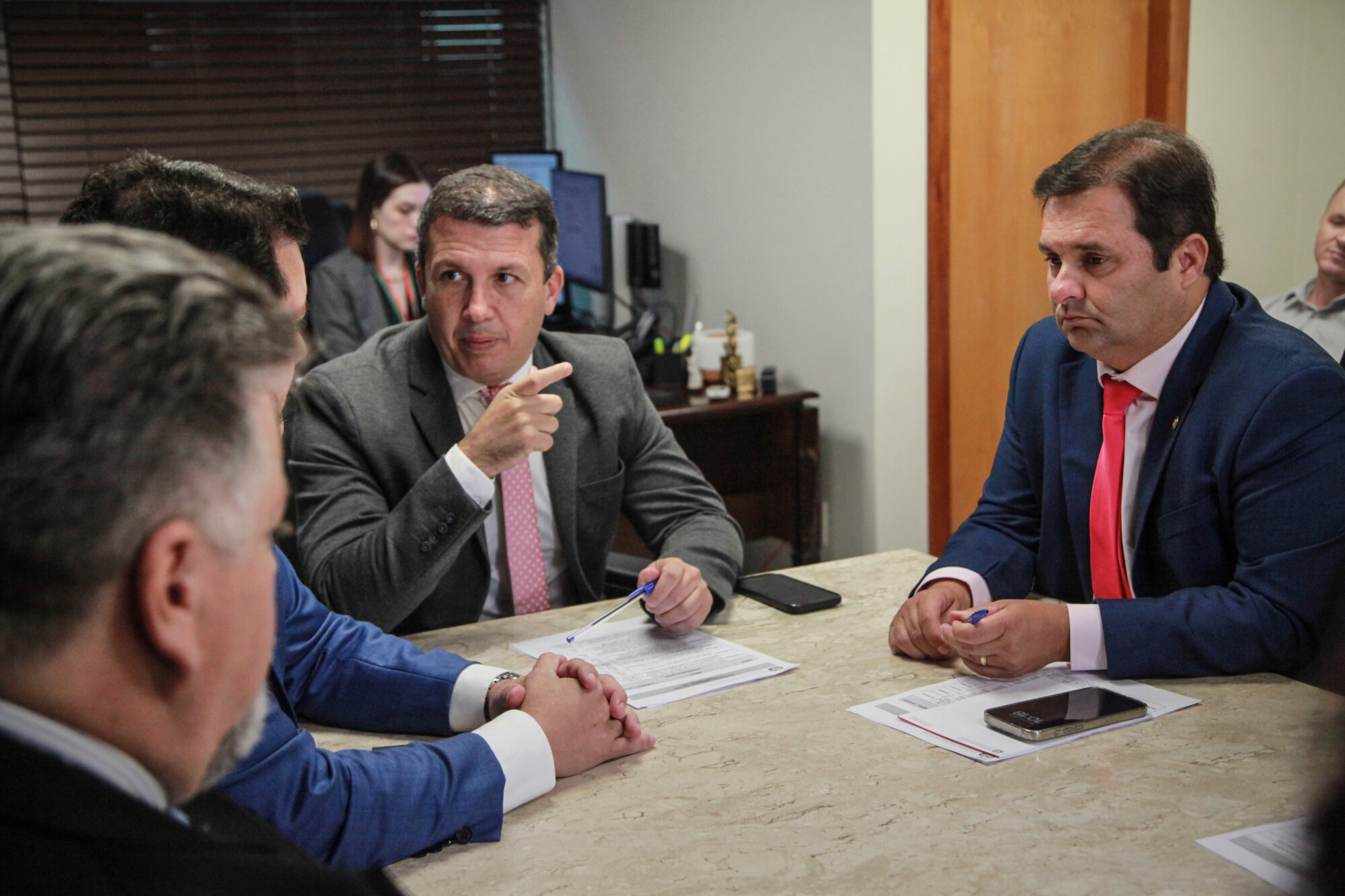 - Deputado Camilo Martins (Podemos) 	 - Deputado Sérgio Guimarães(União)
