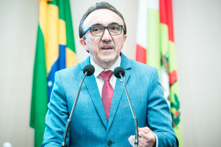 Antônio Heronaldo de Souza, diretor geral da Udesc Joinville