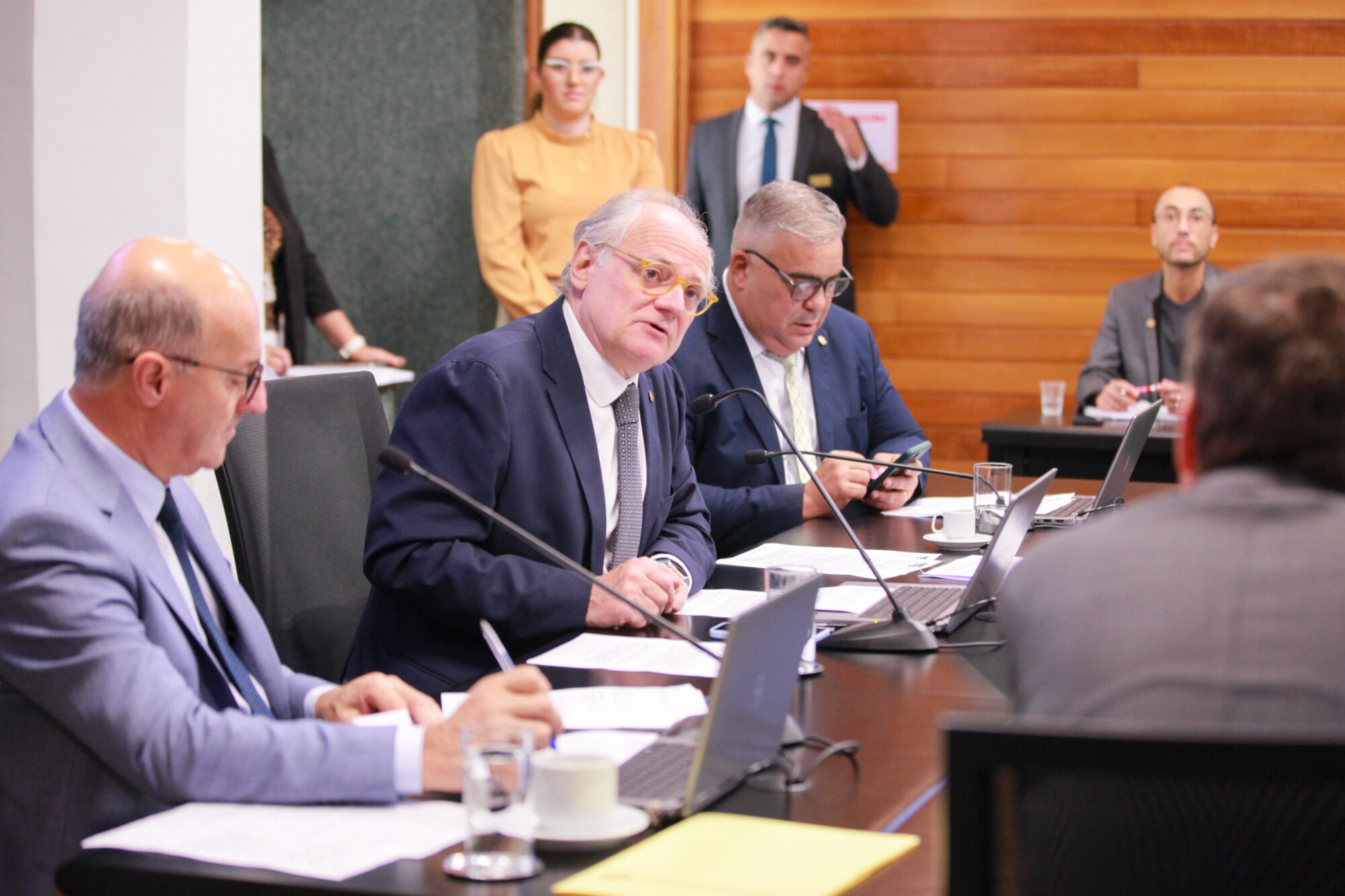 - Deputado Dr. Vicente Caropreso (PSDB)