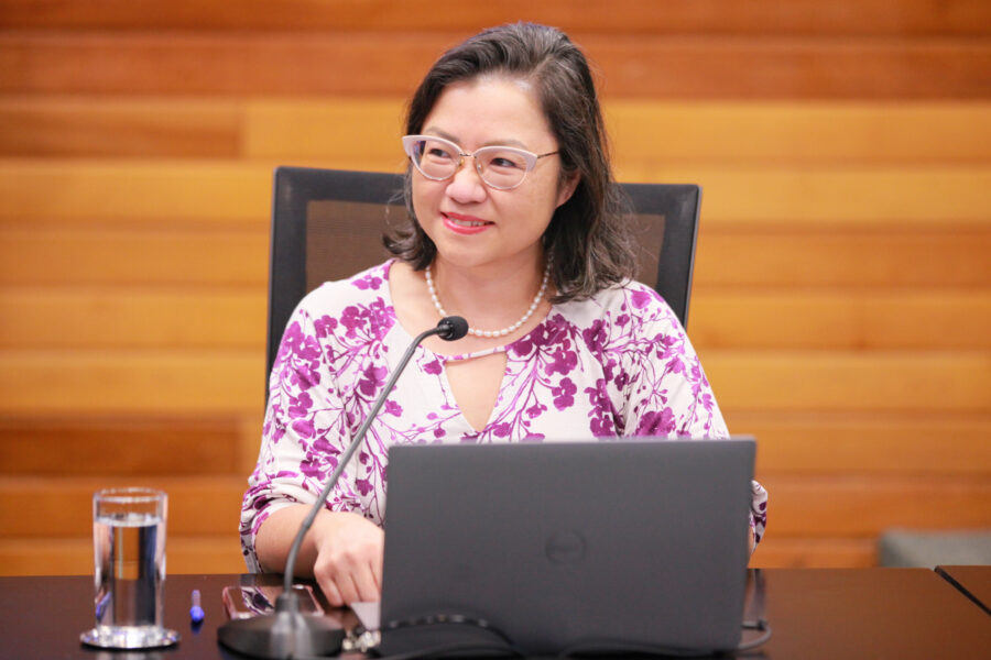 Médica neurologista, professora Katia Lin.