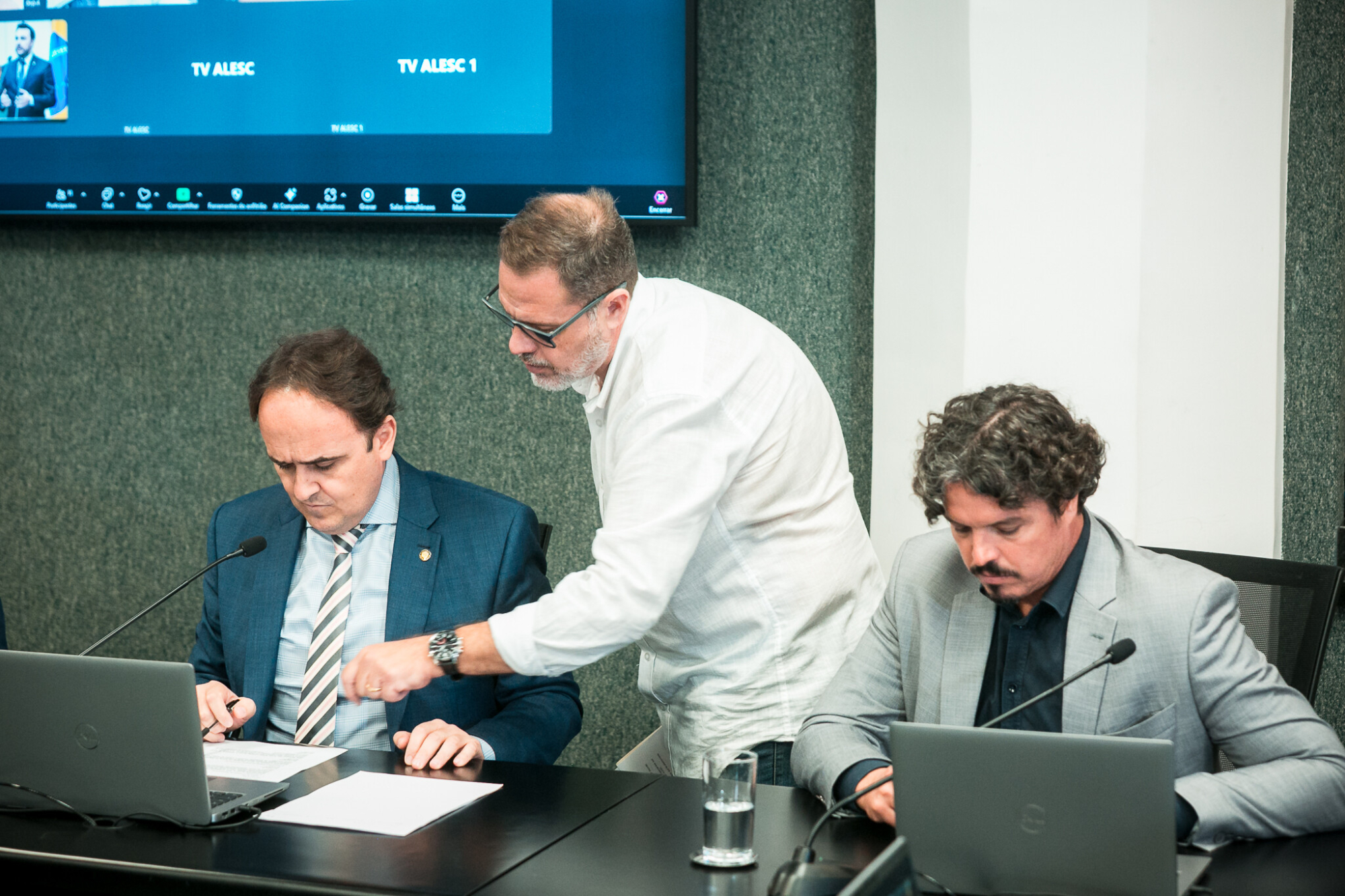 - Deputado Carlos Humberto (PL) - Deputado Marquito (PSOL)