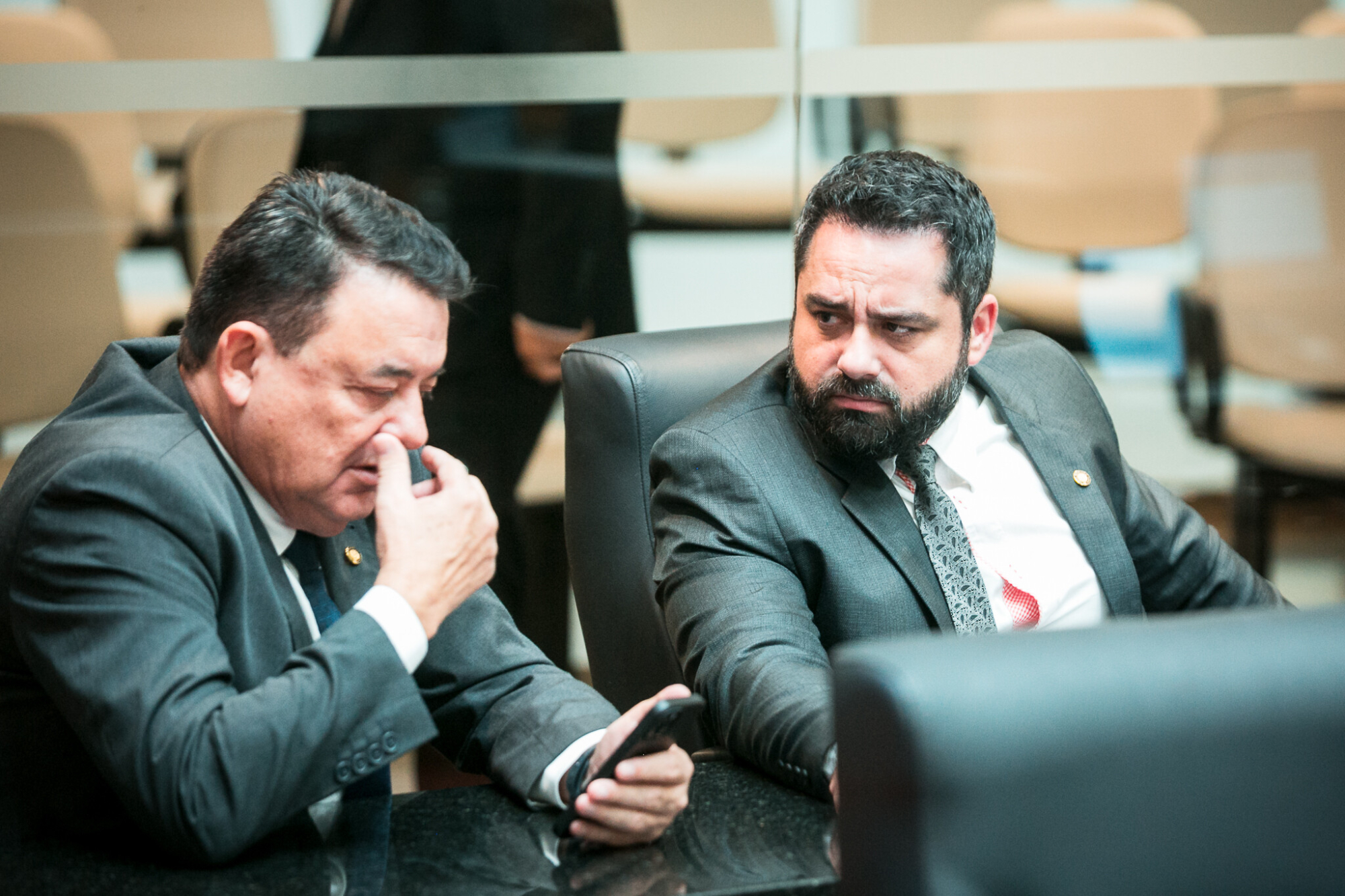 - Deputado Rodrigo Minotto (PDT) 	 - Deputado Jeferson Cardozo (PL)