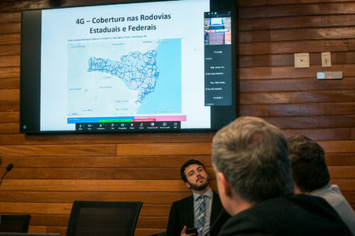 Comissão discute disponibilidade de internet móvel em rodovias de SC