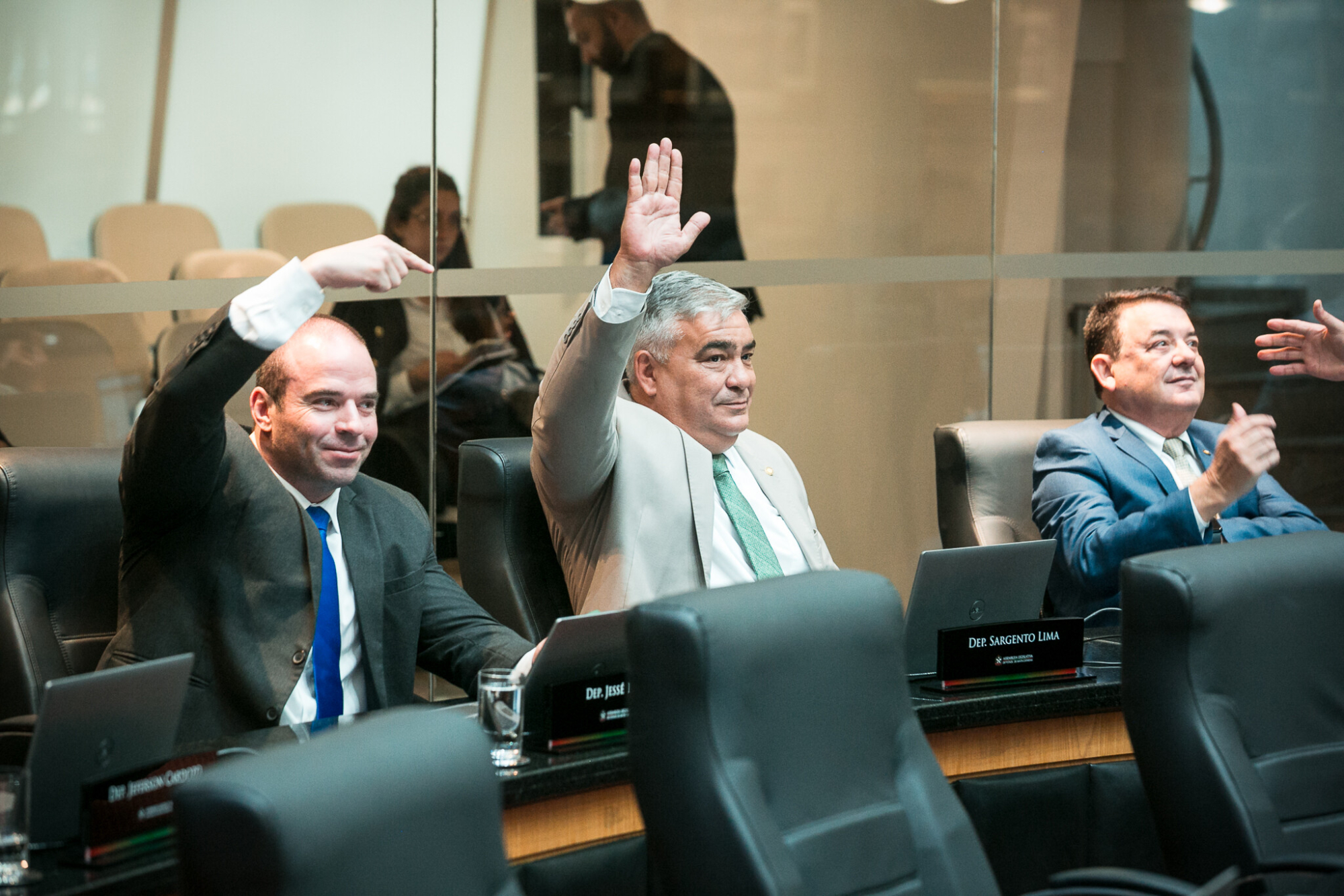 - Deputado Jessé Lopes (PL) 
 - Deputado Sargento Lima (PL) 	- Deputado Mauricio Peixer (PL)