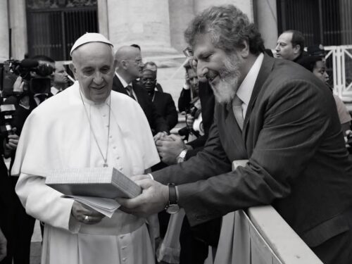 “Coração entristecido”, diz o sacerdote e deputado Padre Pedro sobre a morte do Papa