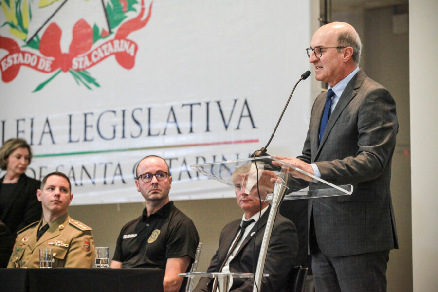 Deputado José Milton Scheffer.