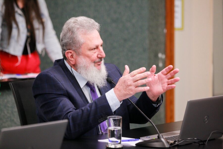 Deputado Padre Pedro Baldissera.