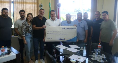Rodrigo Minotto destina recursos para Secretaria de Saúde de Ermo