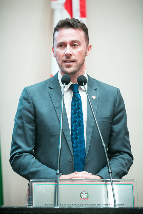Deputado Fernando Krelling.