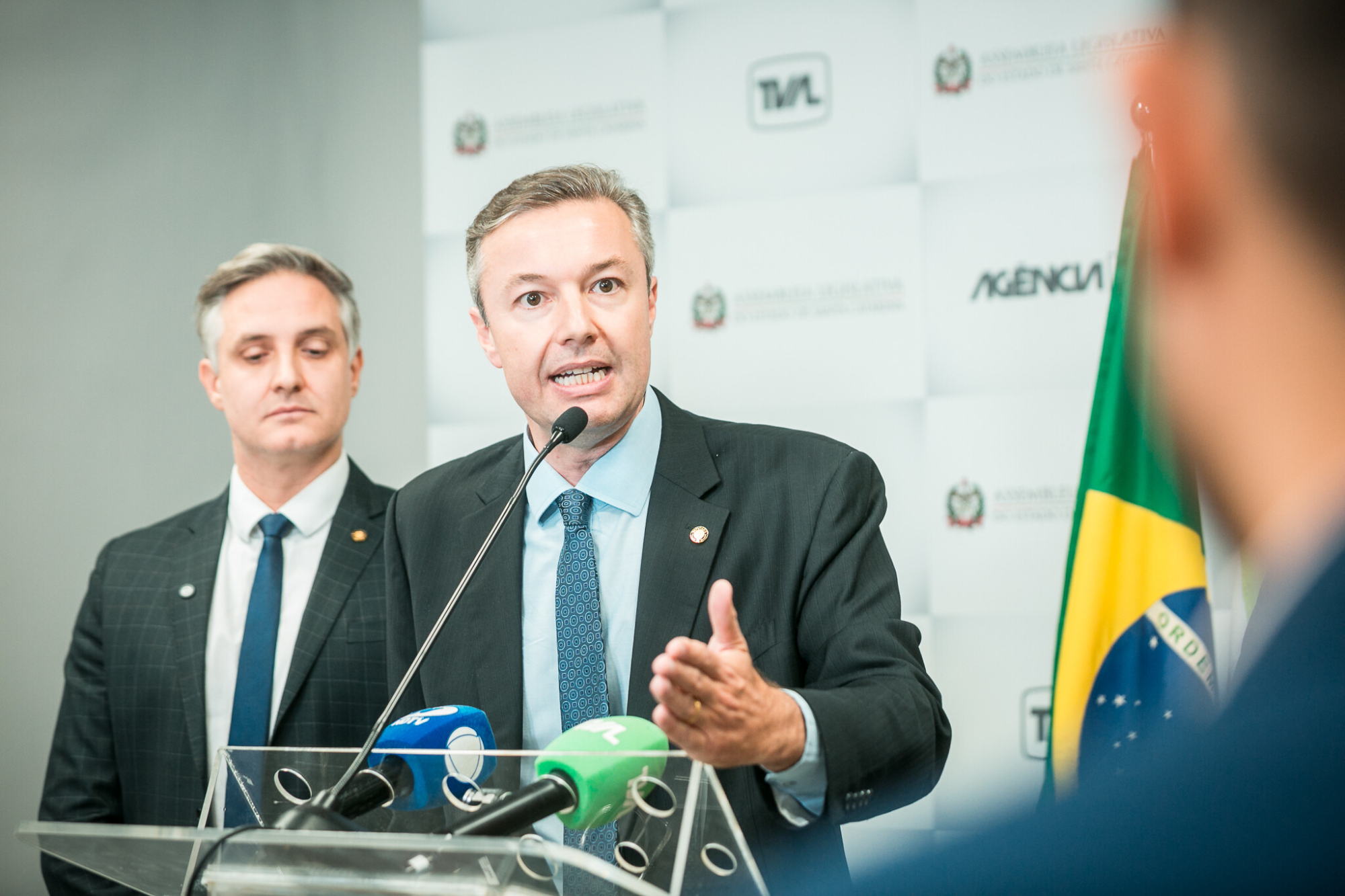 - Deputado Matheus Cadorin (NOVO) 	 - Deputado Napoleão Bernardes (PSD)