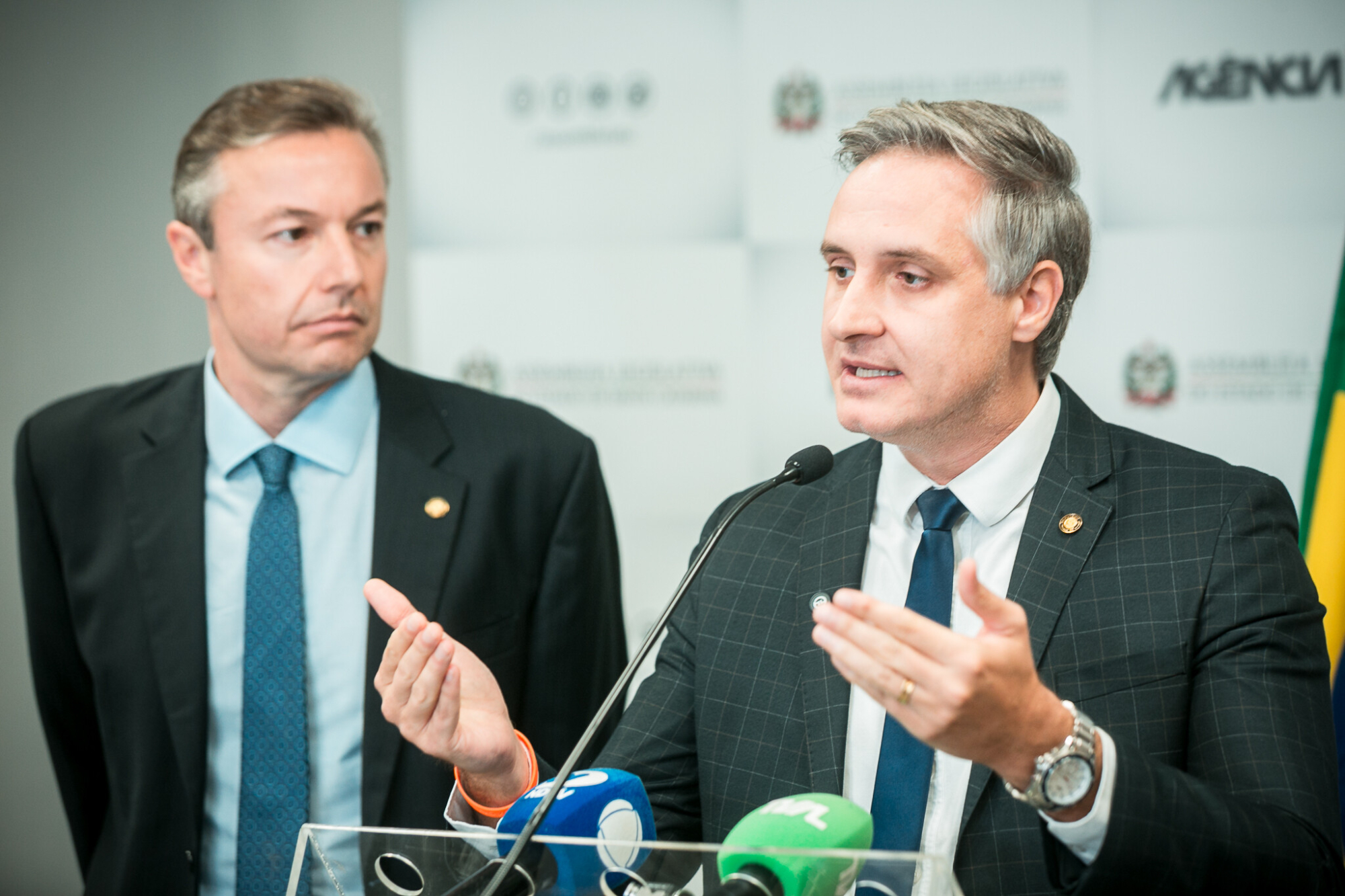 - Deputado Napoleão Bernardes (PSD) 	
- Deputado Matheus Cadorin (NOVO)
