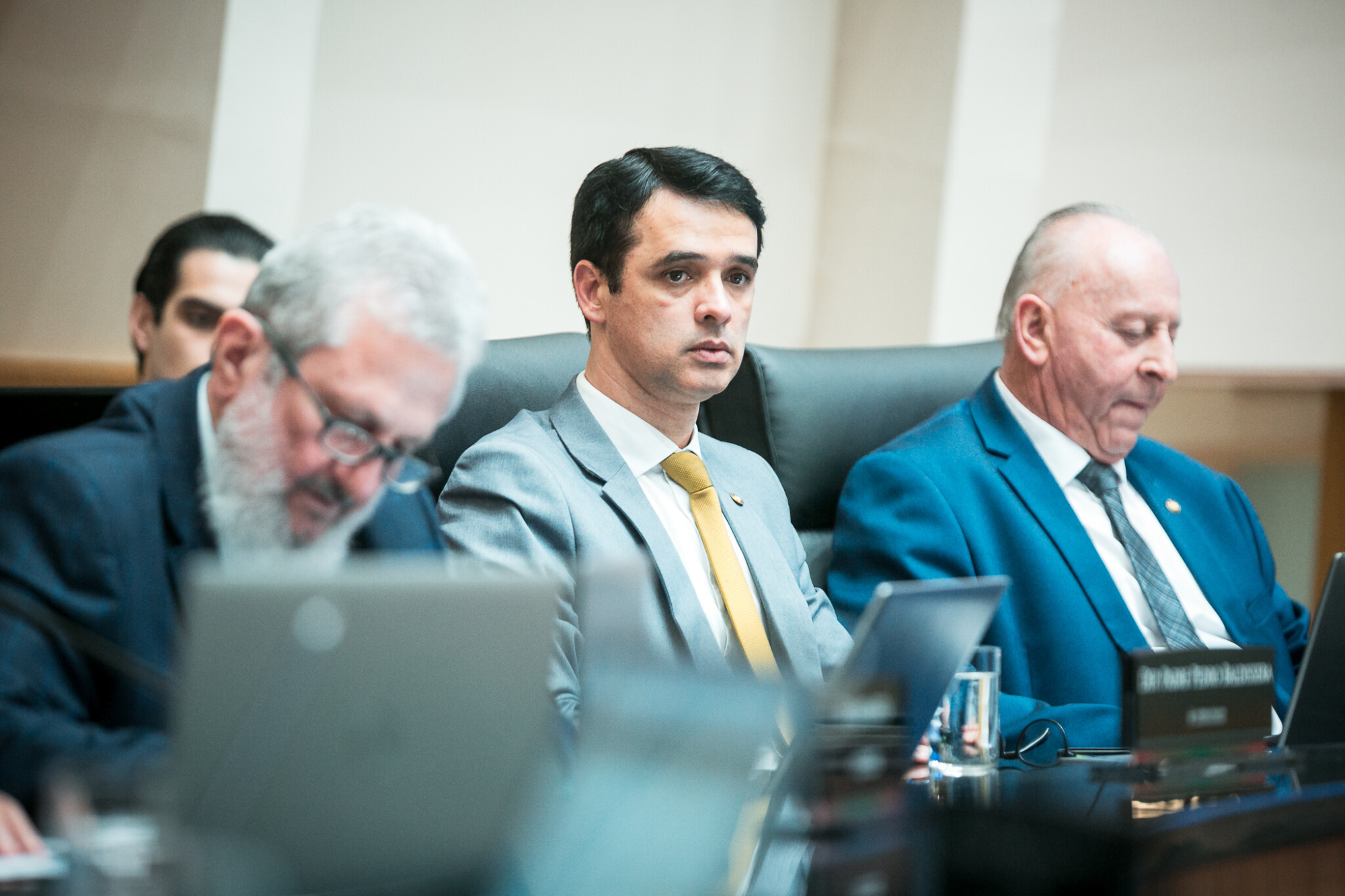 - Deputado Marcos da Rosa (União)	 - Deputado Oscar Gutz (PL)
