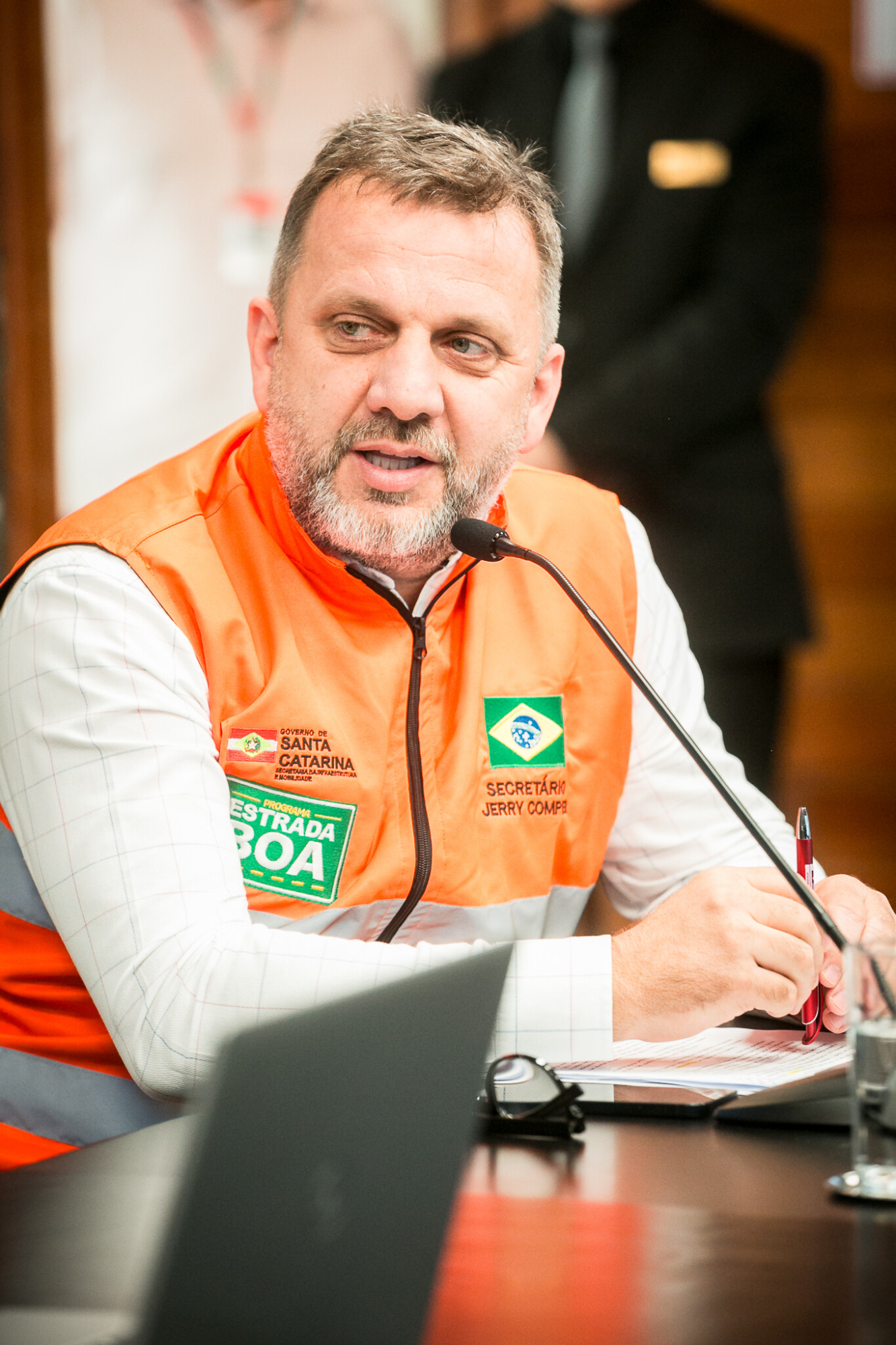 -Jerry Comper- Secretário de Estado da Infraestrutura