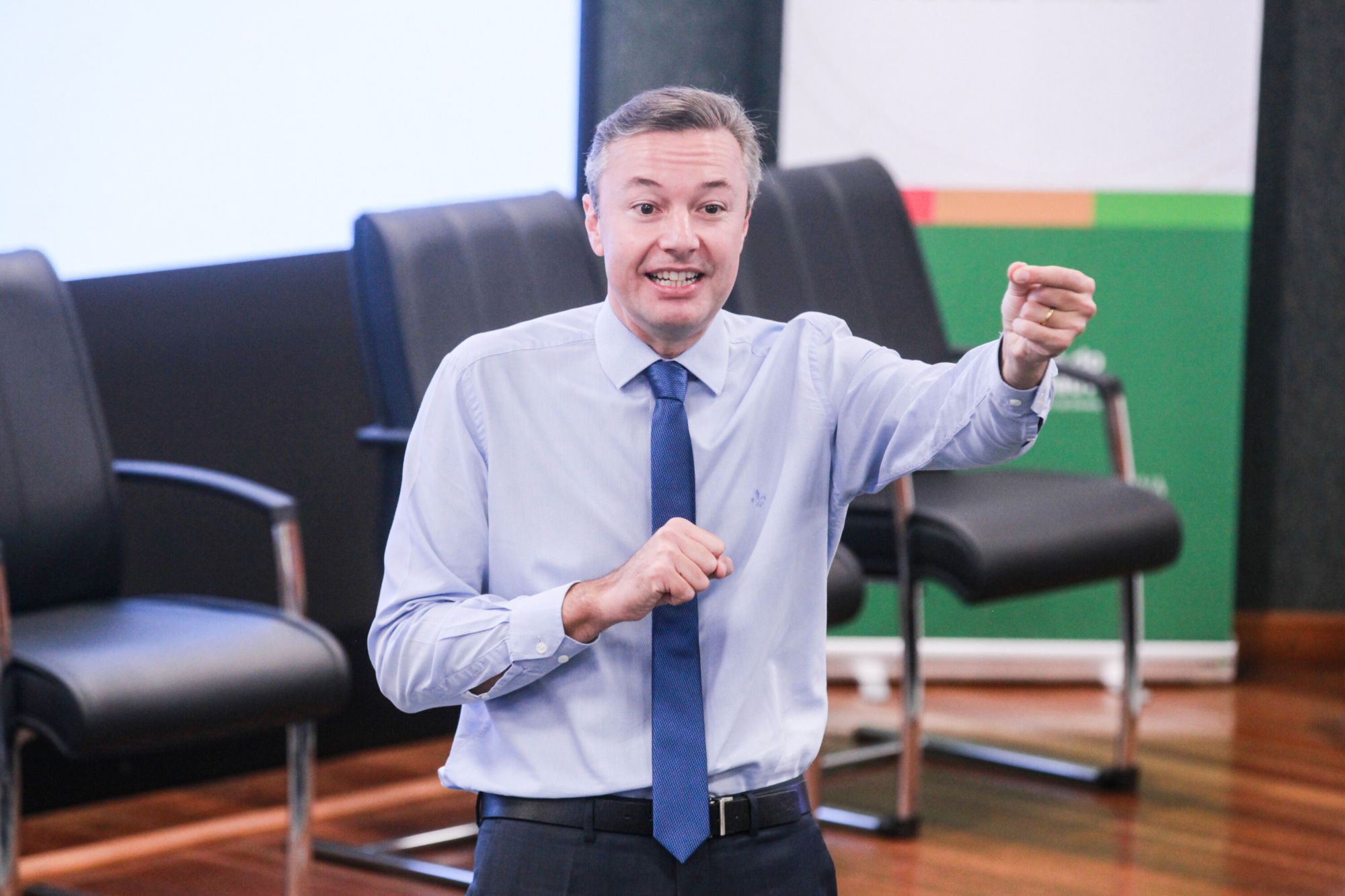 - Deputado Napoleão Bernardes (PSD)