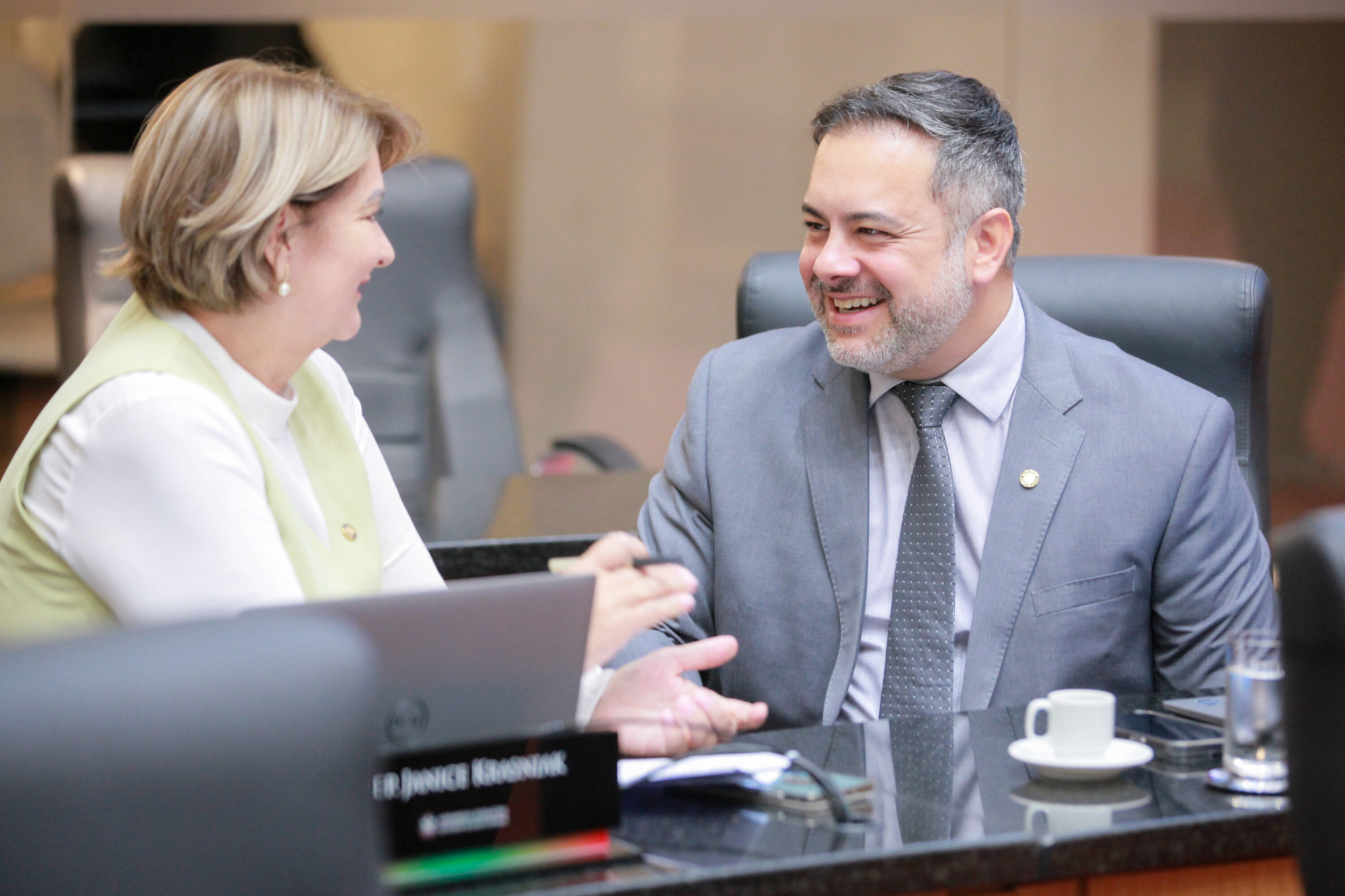 -Deputada Janice Krasniak(Podemos)
-Deputado Thiago Morastoni (Podemos)
