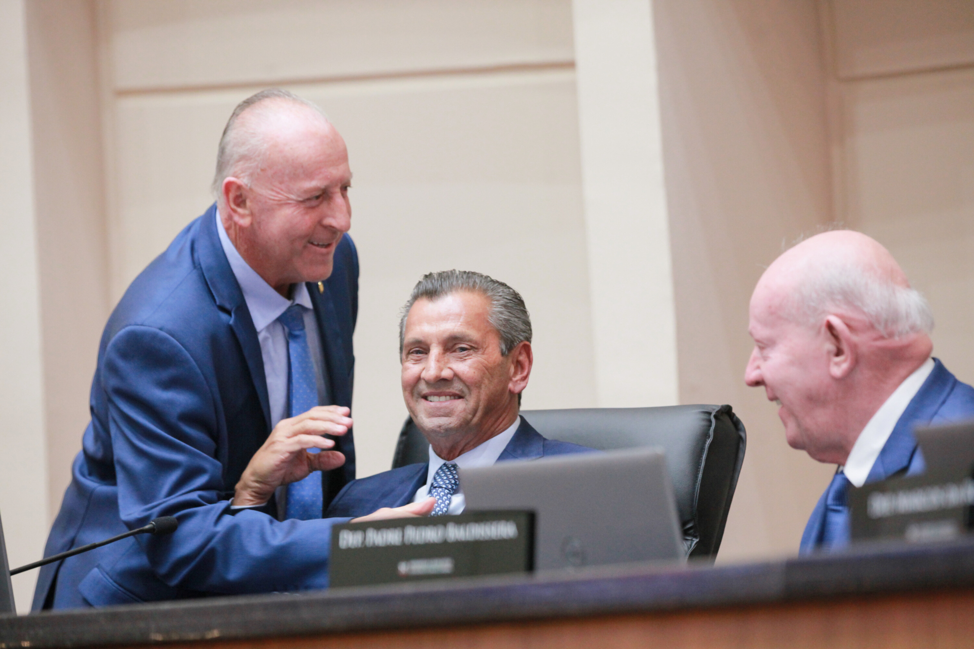 - Deputado Oscar Gutz (PL) 	 - Deputado Julio Garcia (PSD) 	 - Deputado Marcos Vieira (PSDB)