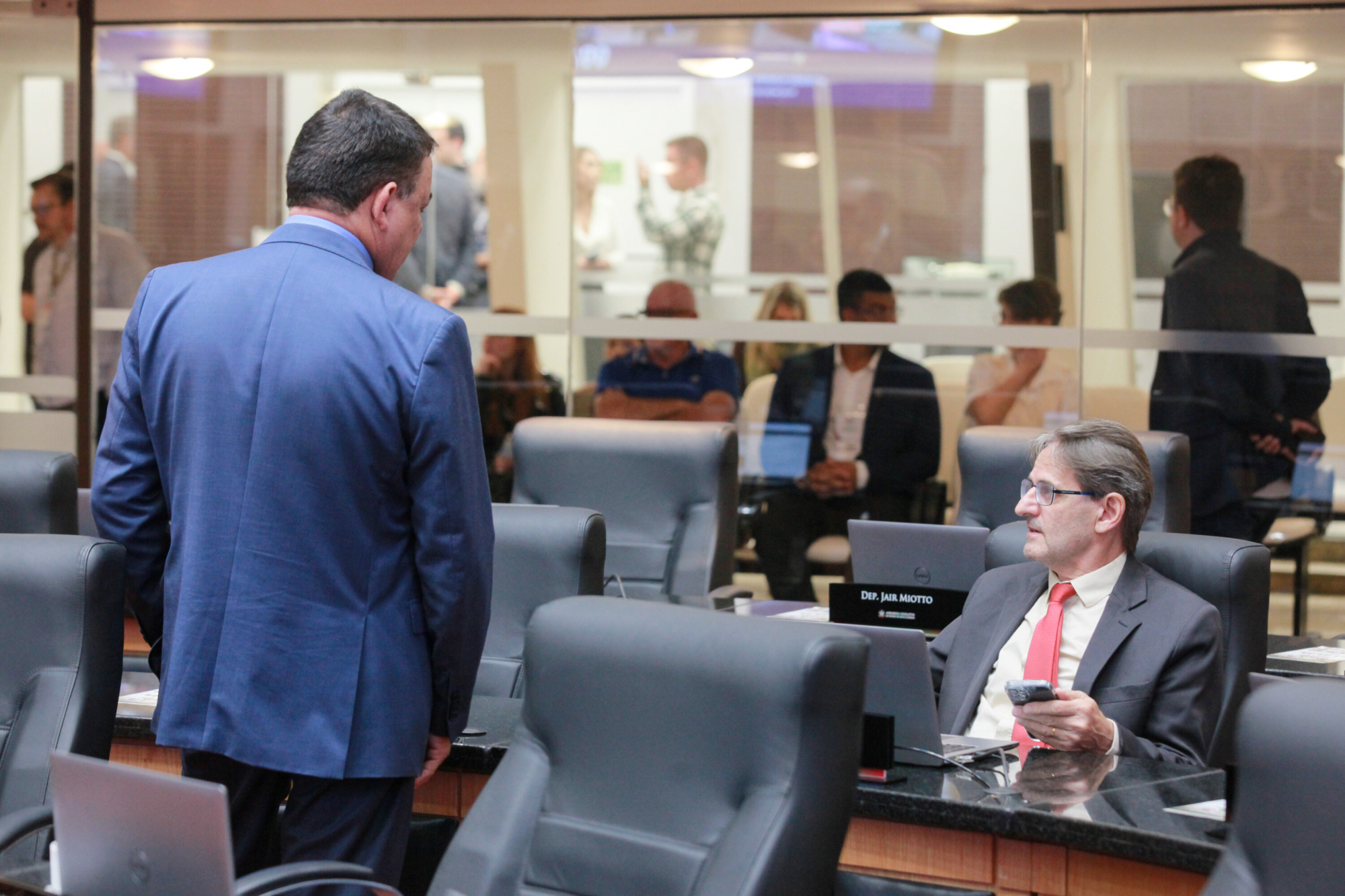 - Deputado Neodi Saretta (PT)